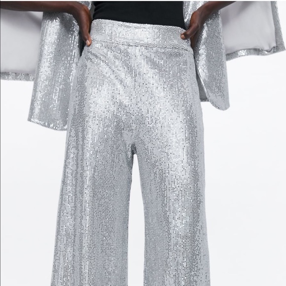 NWT’S Zara Silver Sequin Culottes Size Small & XS - Picture 2 of 8